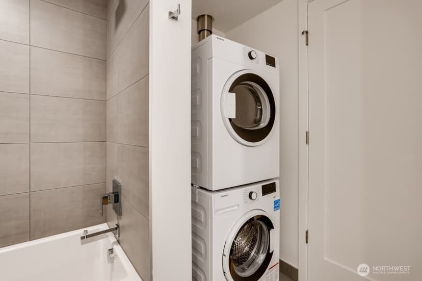 Property photo for 1808 Minor Avenue #1110, Seattle photo 9