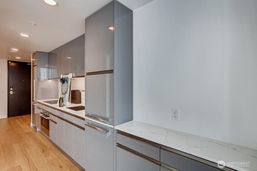Property photo for 1808 Minor Avenue #1110, Seattle photo 4