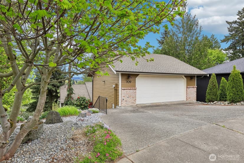 Property photo for 709 22nd Street SW, Puyallup photo 7