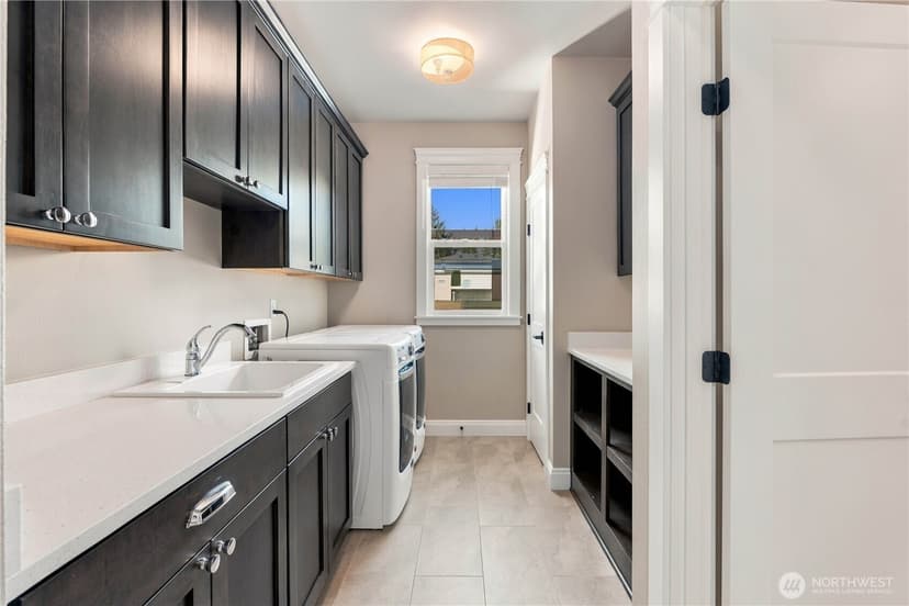 Property photo for 2832 109th Avenue SE, Bellevue photo 27
