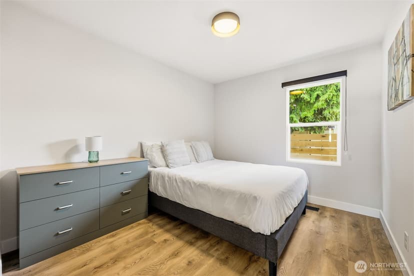 Property photo for 12215 44th Avenue S, Tukwila photo 16