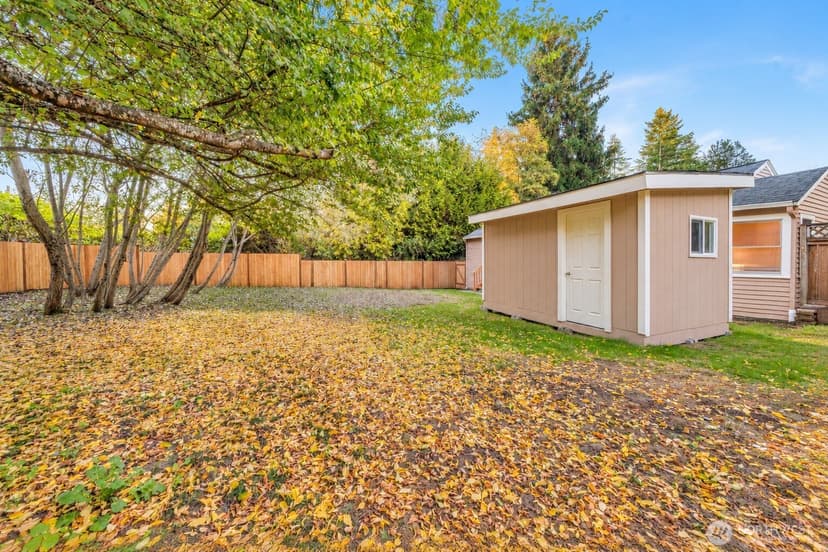 Property photo for 5522 NE 193rd Street, Lake Forest Park photo 17