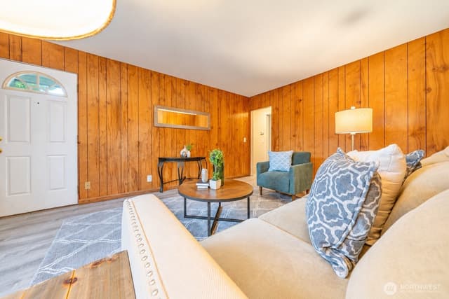 Property photo for 5522 NE 193rd Street, Lake Forest Park photo 5