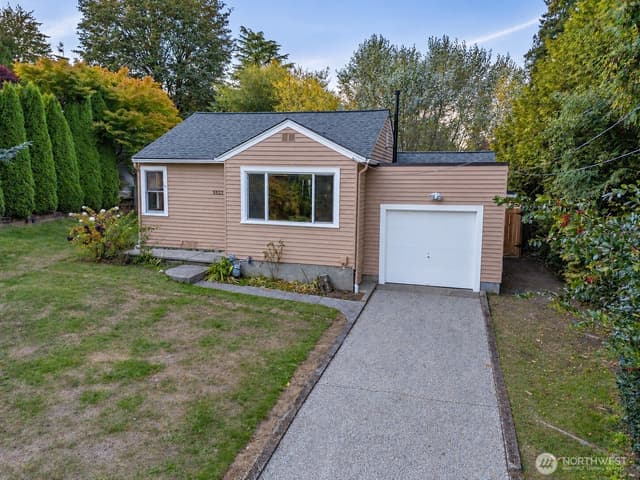 Property photo for 5522 NE 193rd Street, Lake Forest Park photo 2