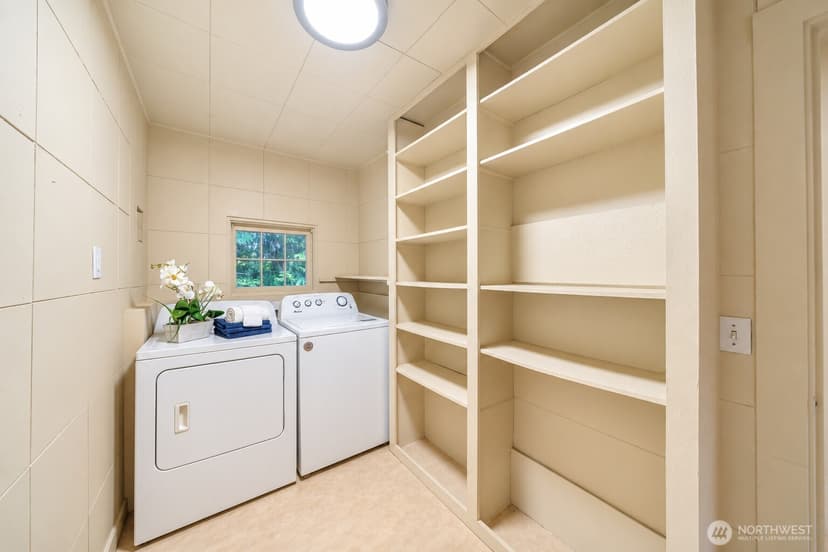 Property photo for 5522 NE 193rd Street, Lake Forest Park photo 12