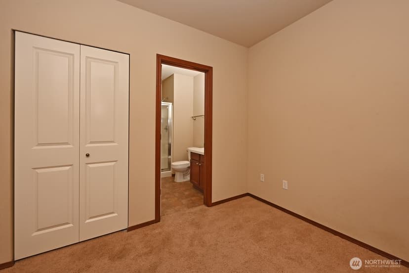 Property photo for 21615 11th Drive SE, Bothell photo 8