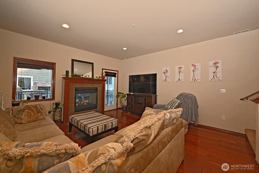 Property photo for 21615 11th Drive SE, Bothell photo 16