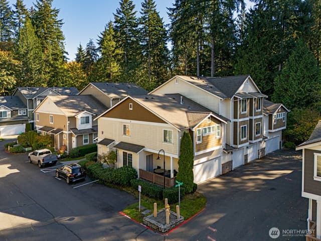Property photo for 21615 11th Drive SE, Bothell photo 2