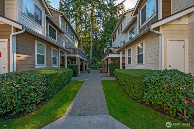 Property photo for 21615 11th Drive SE, Bothell photo 5