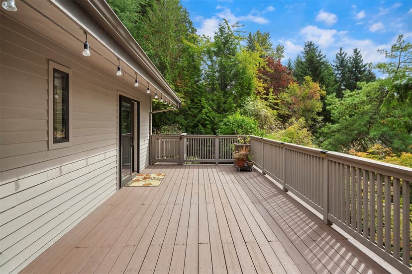 Property photo for 13233 SE 51st Place, Bellevue photo 20