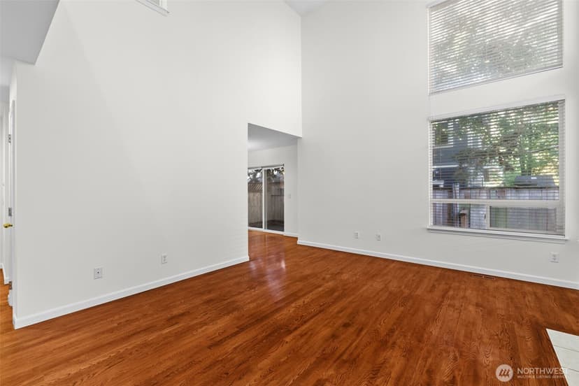 Property photo for 11611 NE 90th Street, Kirkland photo 5