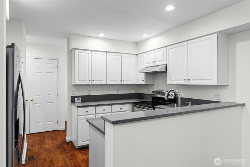Property photo for 11611 NE 90th Street, Kirkland photo 11