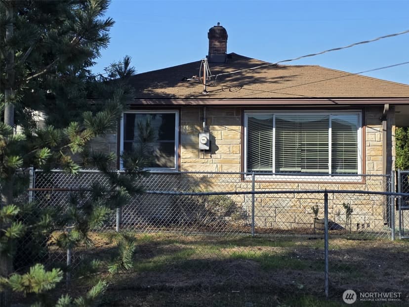 Property photo for 4052 S 36th Street, Tacoma photo 2