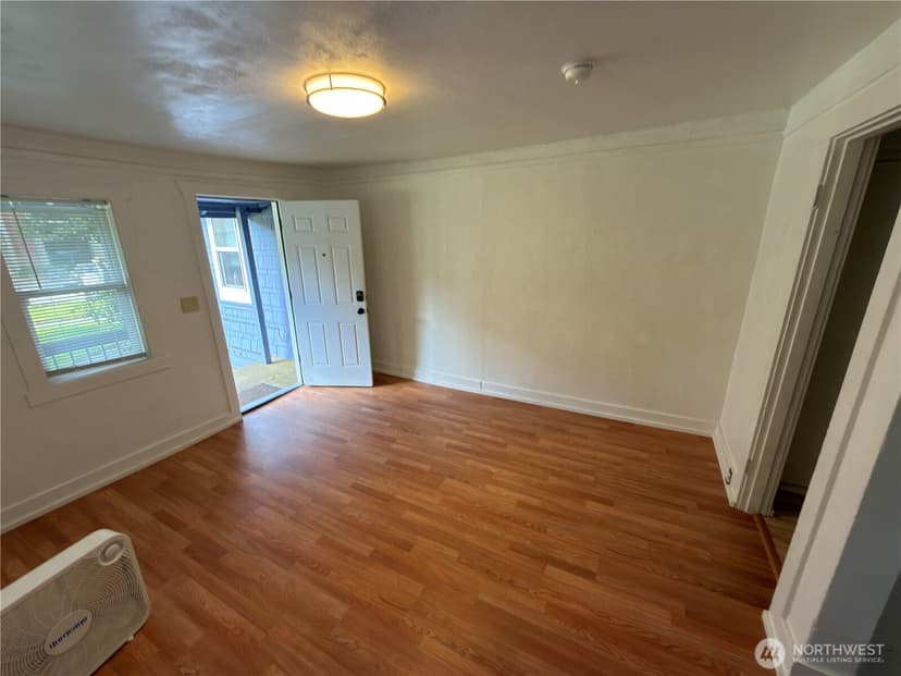 Property photo for 1409 NW 54th Street, Seattle photo 11