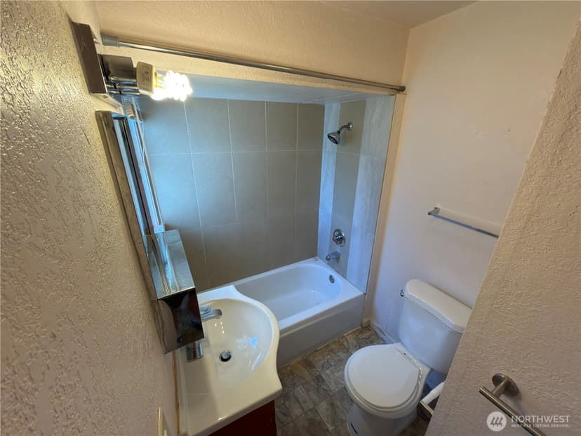 Property photo for 1409 NW 54th Street, Seattle photo 8