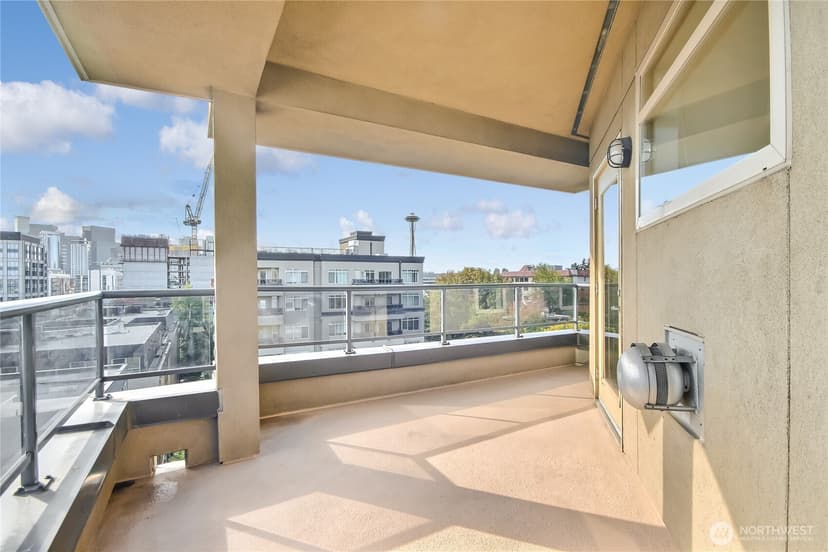 Property photo for 1000 Aurora Avenue N #509, Seattle photo 20