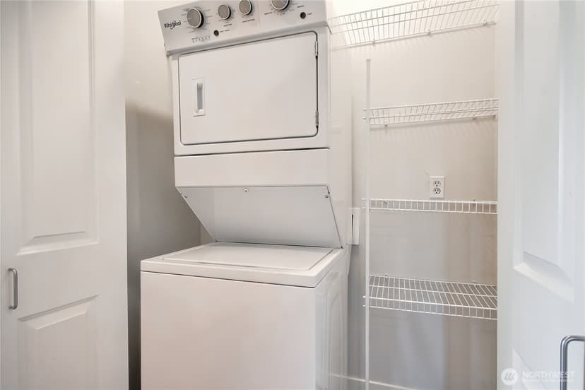 Property photo for 1000 Aurora Avenue N #509, Seattle photo 18