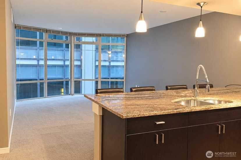 Property photo for 819 Virginia St #3008, Seattle photo 3