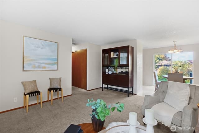 Property photo for 30211 10th Avenue S, Federal Way photo 5