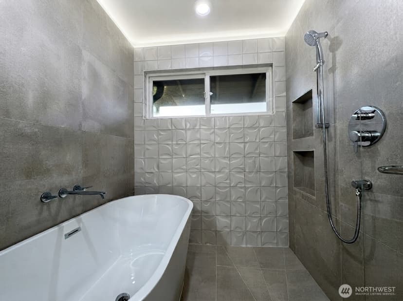 Property photo for 14000 Somerset Blvd SE, Bellevue photo 29