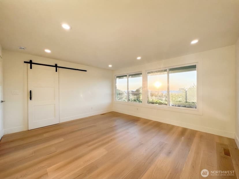 Property photo for 14000 Somerset Blvd SE, Bellevue photo 24