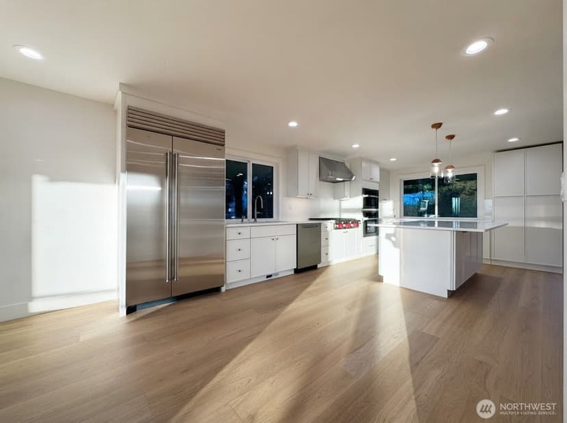 Property photo for 14000 Somerset Blvd SE, Bellevue photo 18