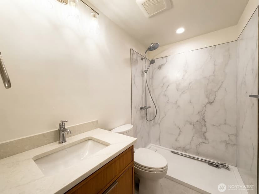 Property photo for 14000 Somerset Blvd SE, Bellevue photo 34