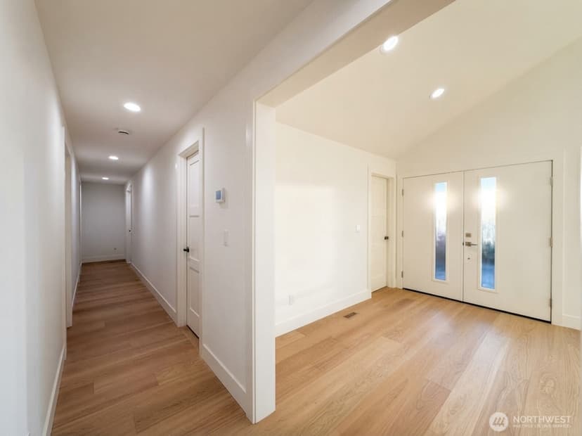 Property photo for 14000 Somerset Blvd SE, Bellevue photo 23