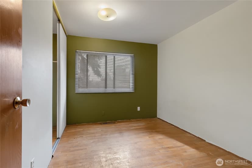 Property photo for 23102 21st Avenue S, Des Moines photo 14