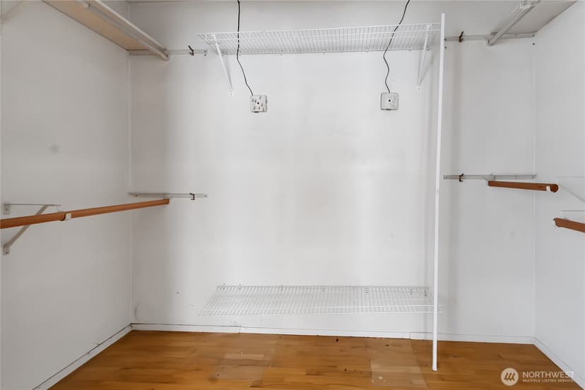 Property photo for 23102 21st Avenue S, Des Moines photo 16