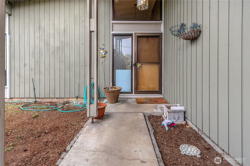 Property photo for 23102 21st Avenue S, Des Moines photo 3