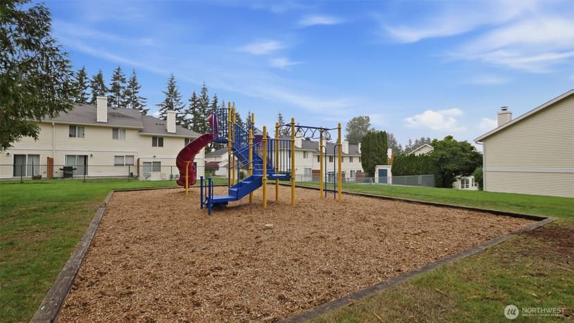 Property photo for 927 132nd Street SW #F5, Everett photo 39