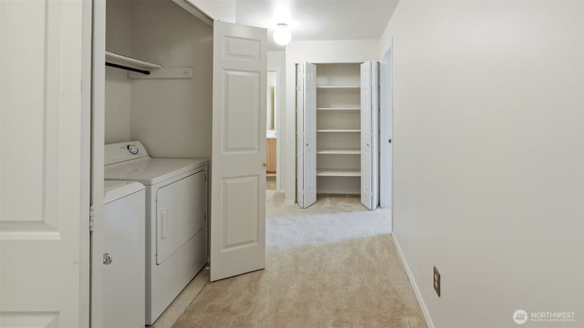 Property photo for 927 132nd Street SW #F5, Everett photo 32
