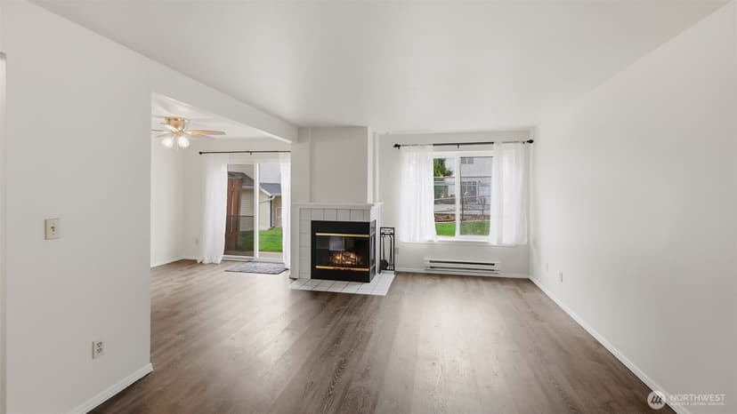 Property photo for 927 132nd Street SW #F5, Everett photo 5