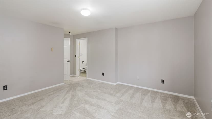 Property photo for 927 132nd Street SW #F5, Everett photo 27