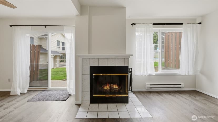 Property photo for 927 132nd Street SW #F5, Everett photo 9