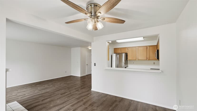Property photo for 927 132nd Street SW #F5, Everett photo 8