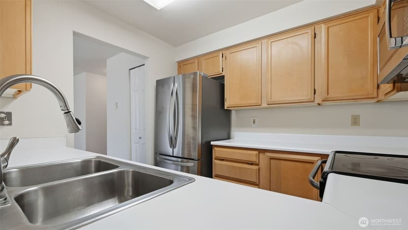 Property photo for 927 132nd Street SW #F5, Everett photo 14