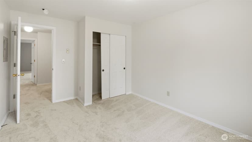 Property photo for 927 132nd Street SW #F5, Everett photo 21