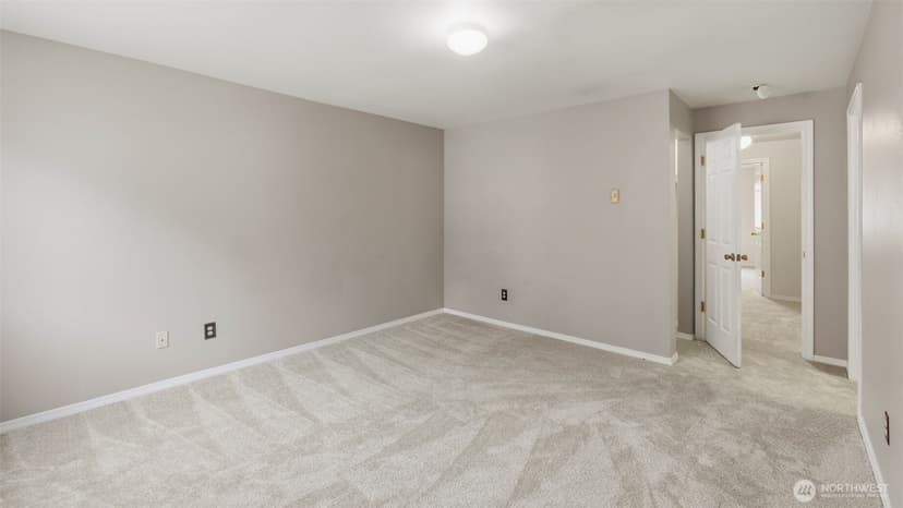 Property photo for 927 132nd Street SW #F5, Everett photo 26