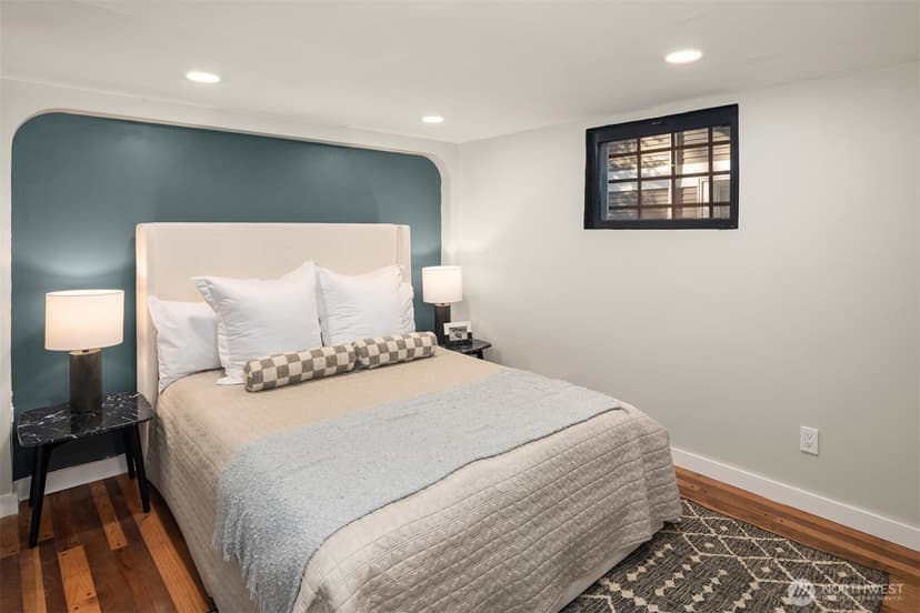 Property photo for 1154 18th Avenue E, Seattle photo 26