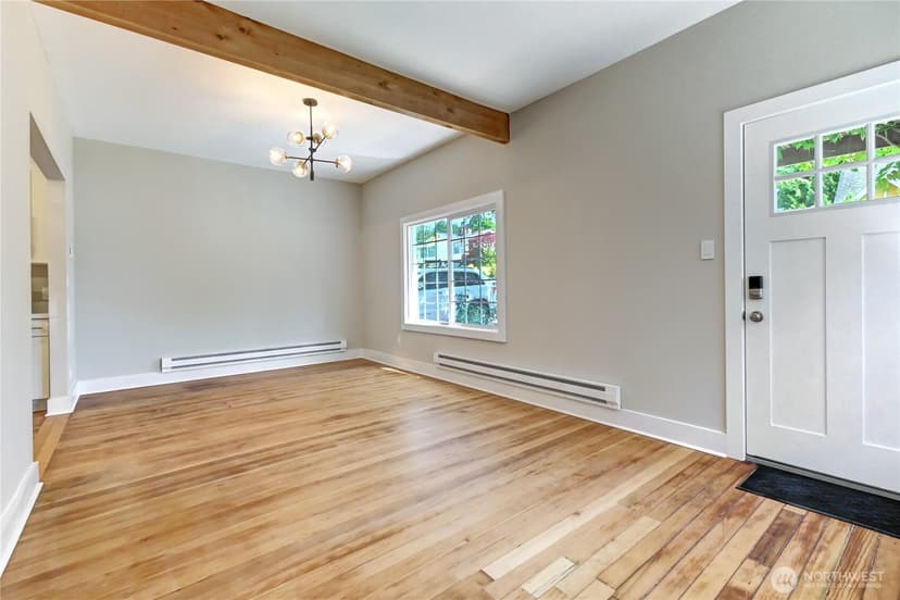 Property photo for 7043 17 Avenue NW, Seattle photo 11