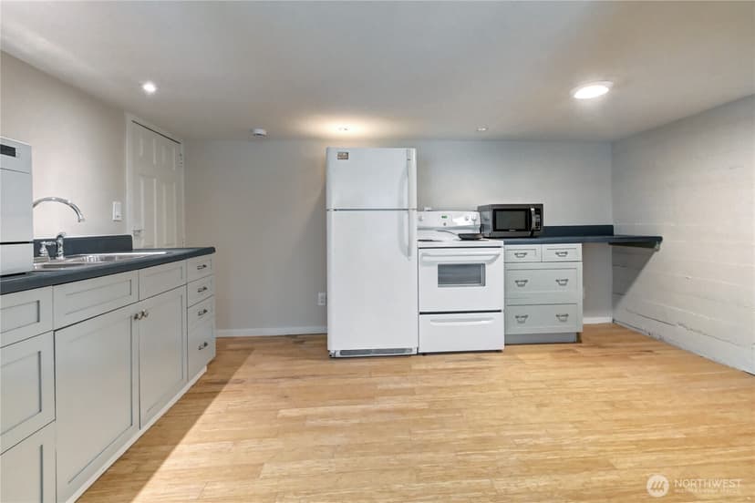 Property photo for 7043 17 Avenue NW, Seattle photo 20