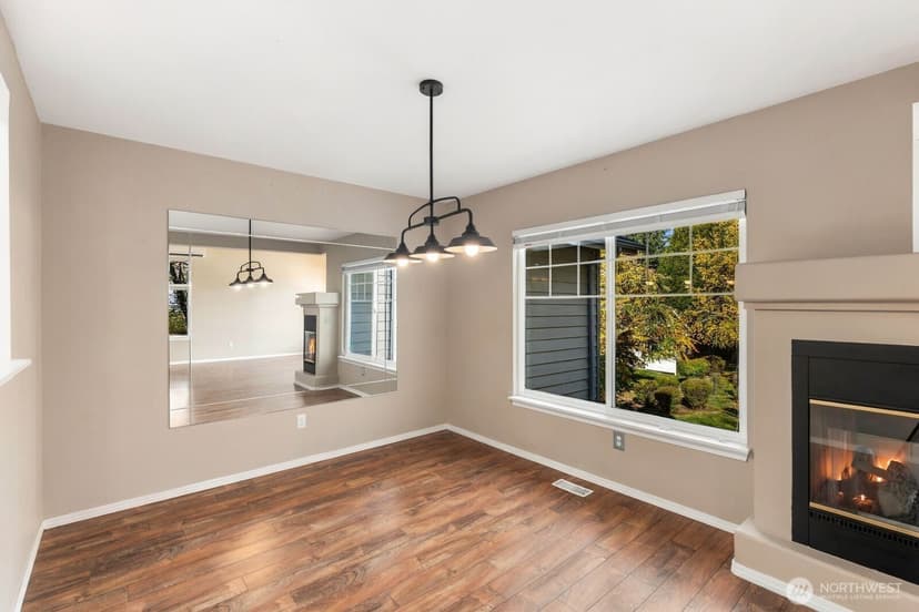 Property photo for 16918 Cobblestone Drive, Lynnwood photo 9