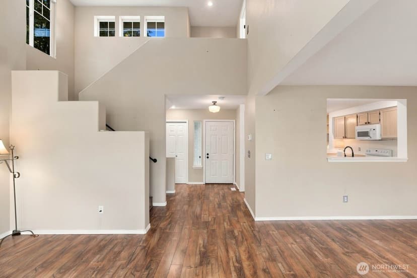 Property photo for 16918 Cobblestone Drive, Lynnwood photo 8