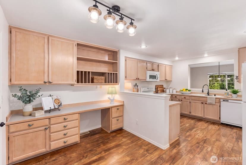 Property photo for 16918 Cobblestone Drive, Lynnwood photo 13