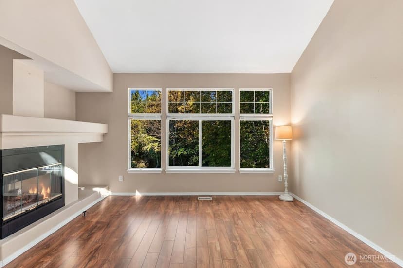 Property photo for 16918 Cobblestone Drive, Lynnwood photo 6