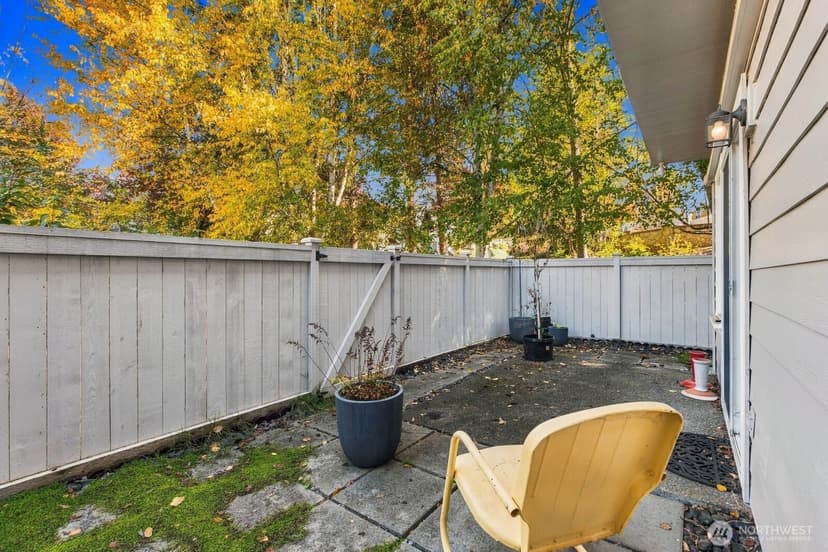 Property photo for 16918 Cobblestone Drive, Lynnwood photo 30
