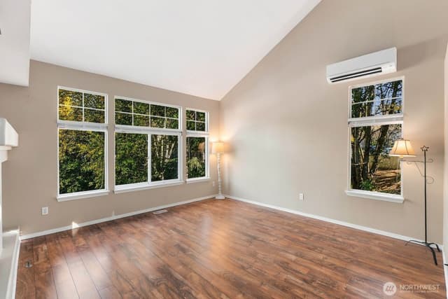 Property photo for 16918 Cobblestone Drive, Lynnwood photo 5