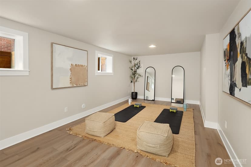 Property photo for 3020 38th Avenue W, Seattle photo 23